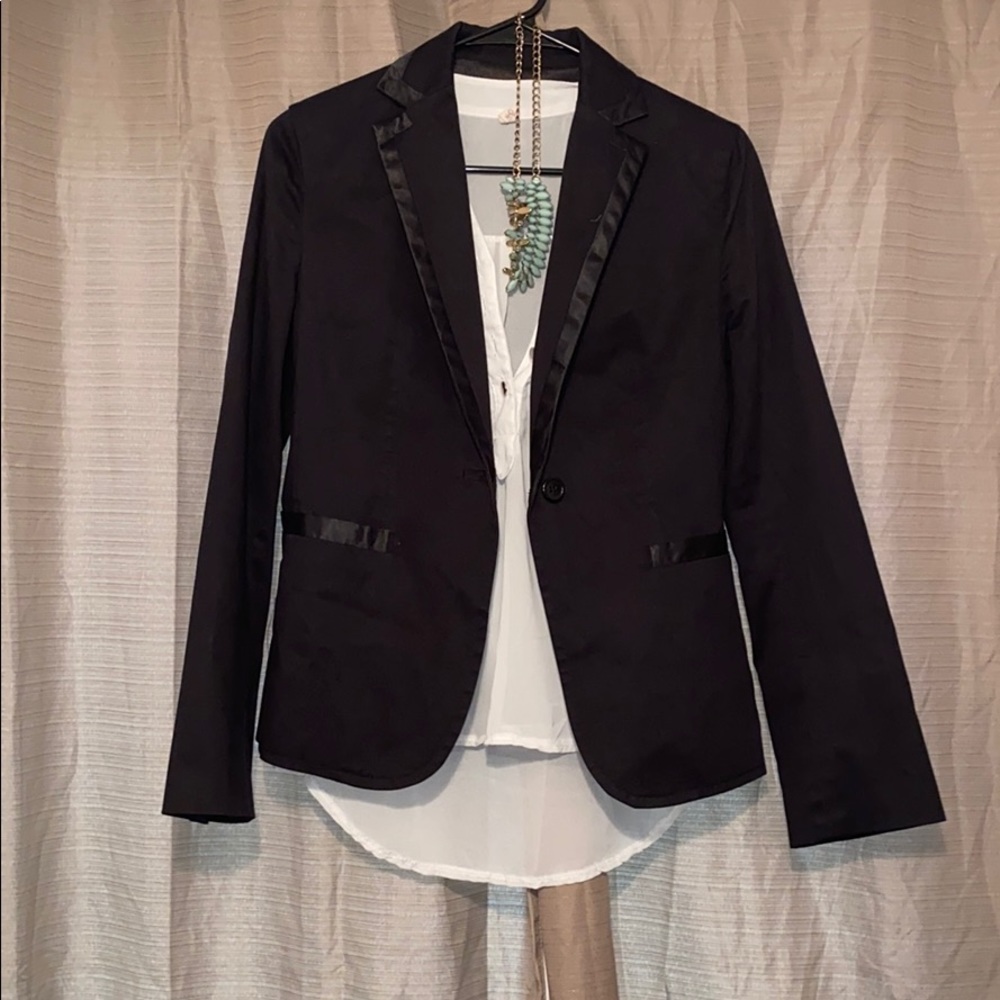 Black blazer.